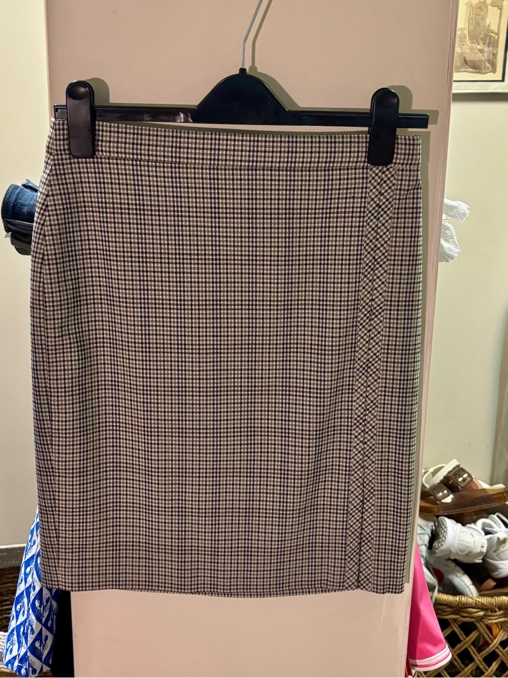 Ann Taylor Black & White Houndstooth Pencil Skirt